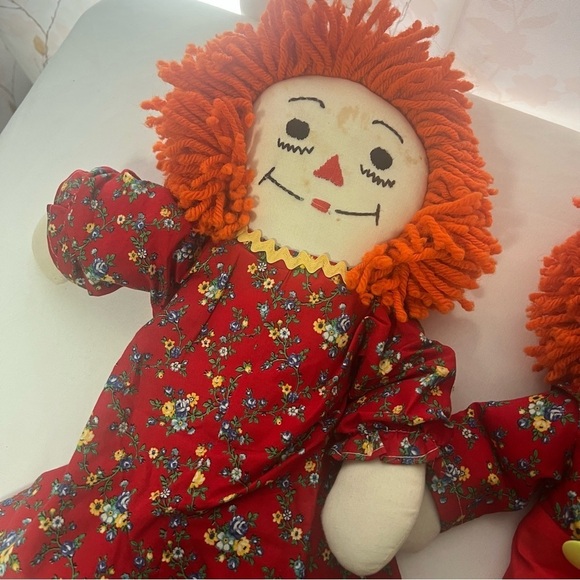 Raggedy Ann and Andy 19” Handcrafted Dolls with Orange Yarn Hair Vintage - Picture 4 of 13
